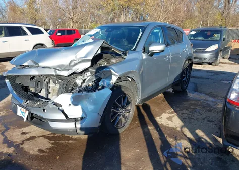 2018 Mazda Cx-5 Grand Touring z USA, uszkodzony, nr VIN JM3KFBDM8J0457048